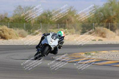 media/Nov-05-2022-SoCal Trackdays (Sat) [[f8d9b725ab]]/Turn 2 (1120am)/